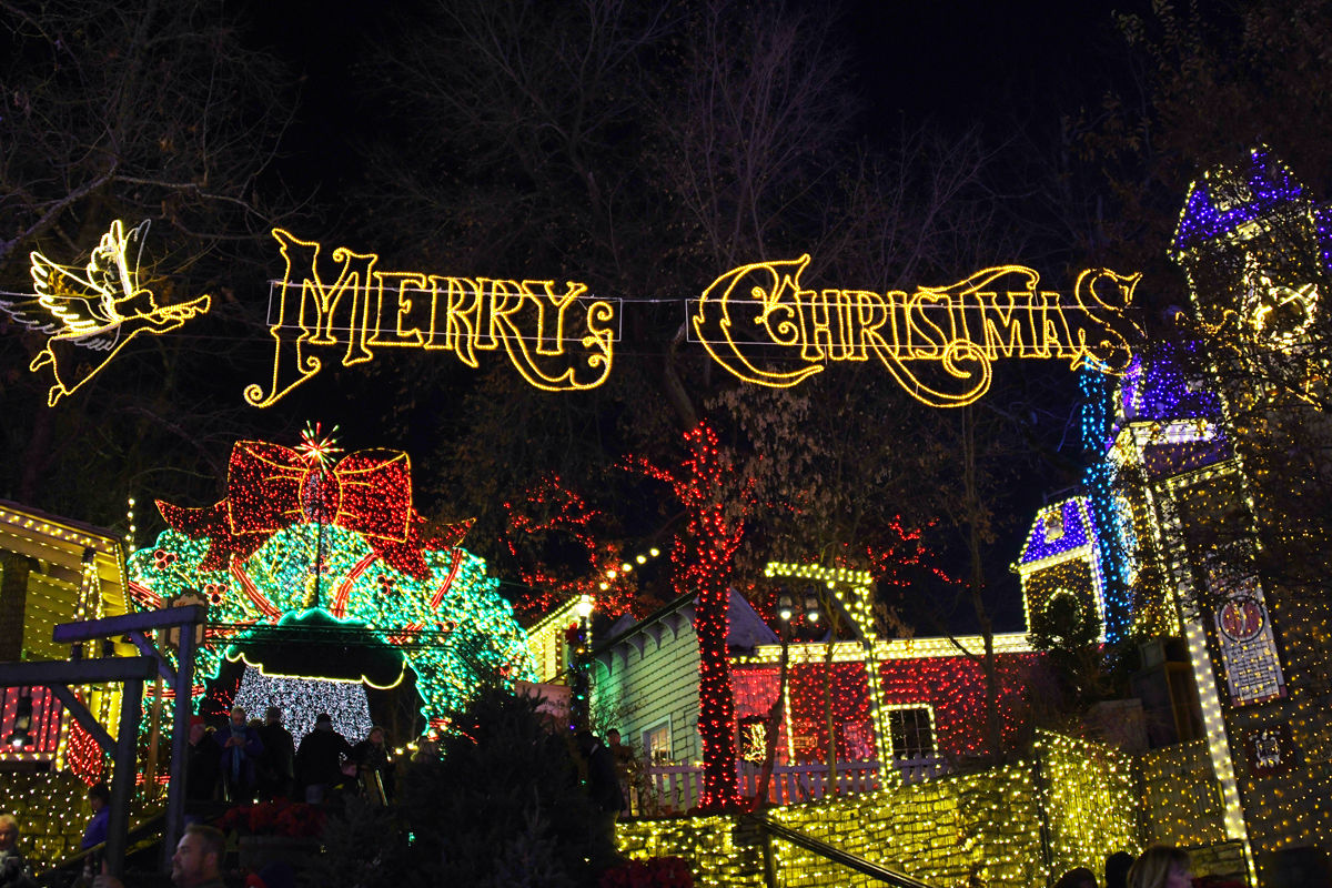001 Branson lights at Silver Dollar City.jpg